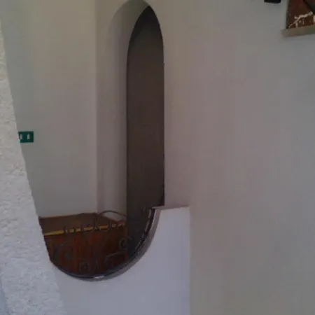 Corso Umberto Giardini Naxos