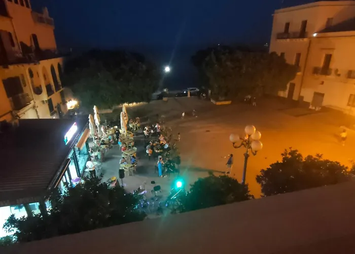 Corso Umberto * Giardini Naxos